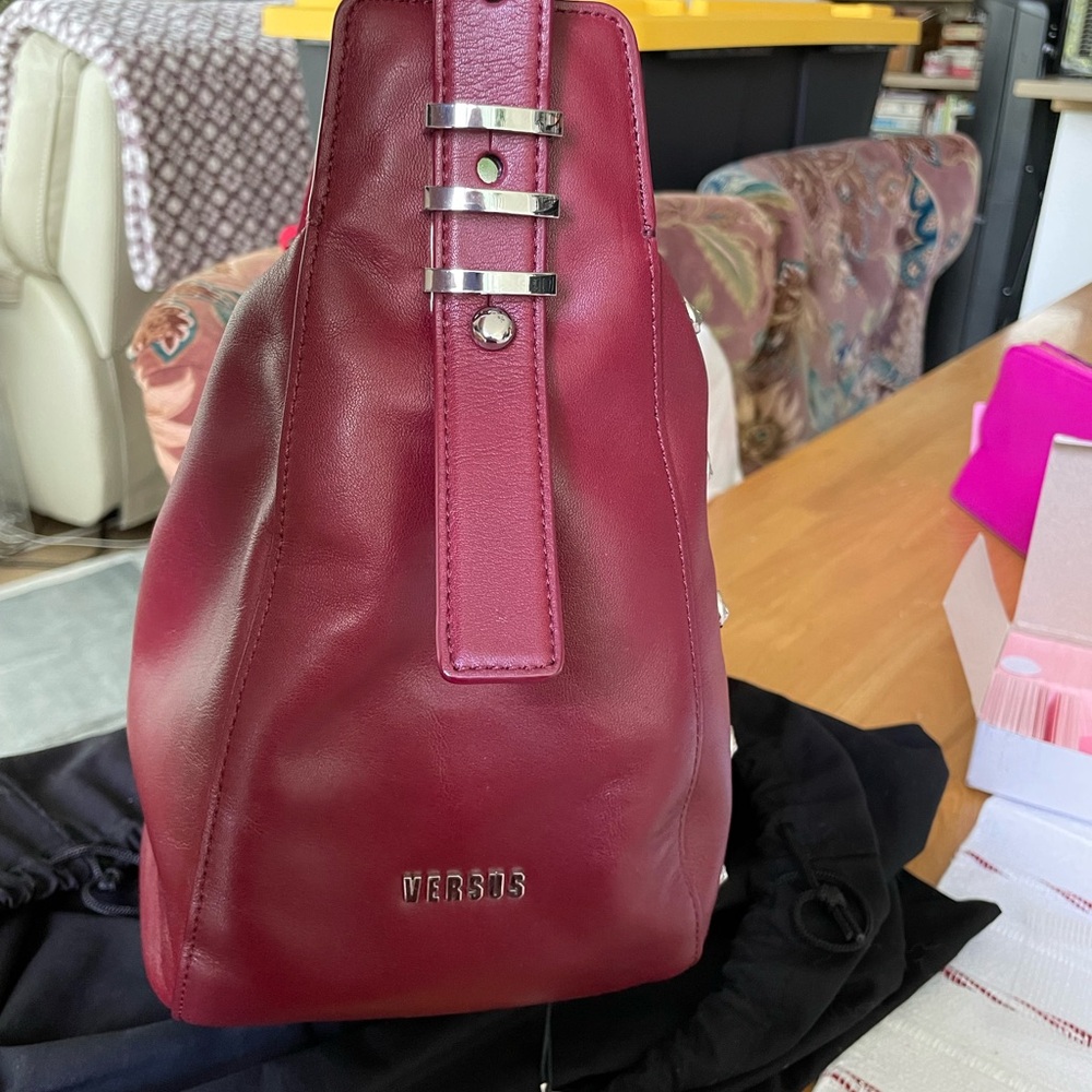 Giovanni Versace leather handbag. - Picture 8 of 12